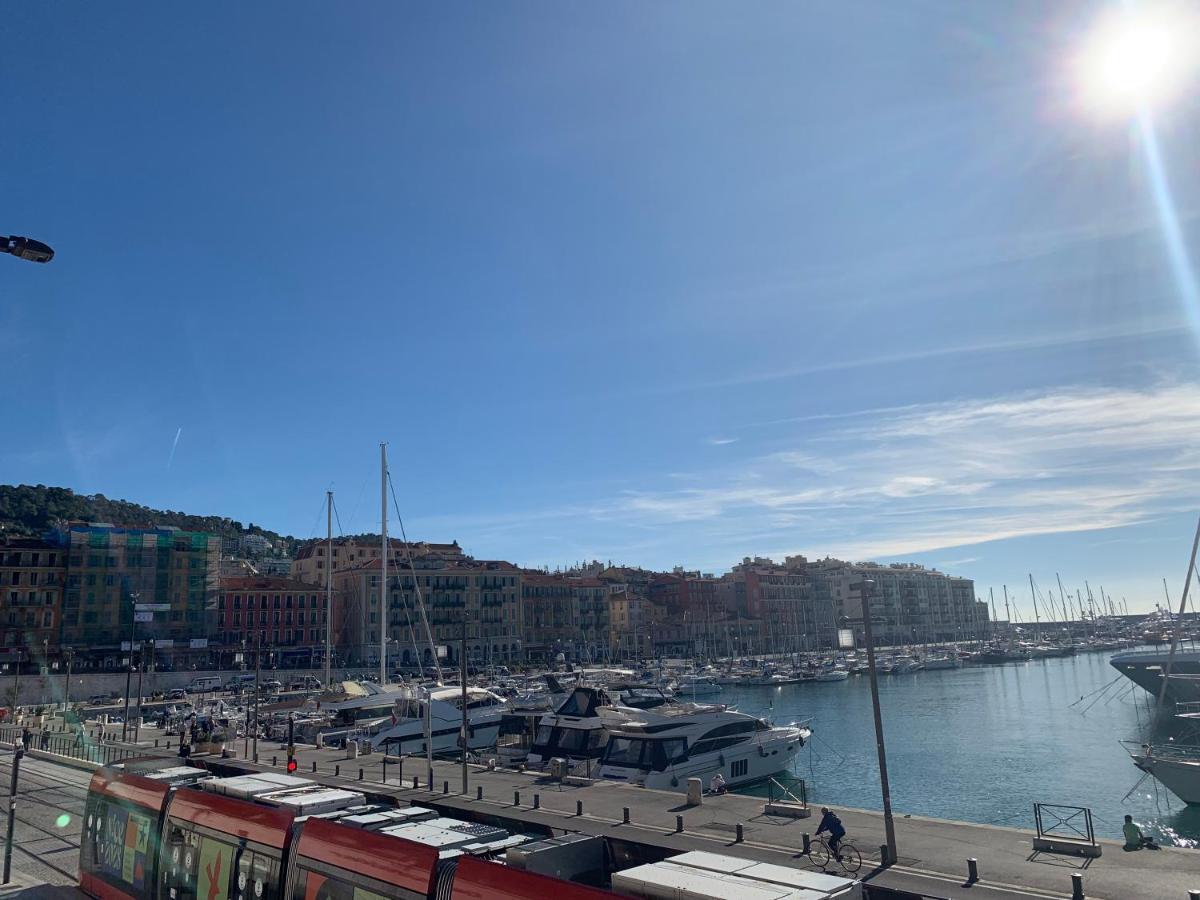 Luxury Decorated Studio, On Trendy Harbor Port Lympia, Close To Old Town, And Tramway Apartment